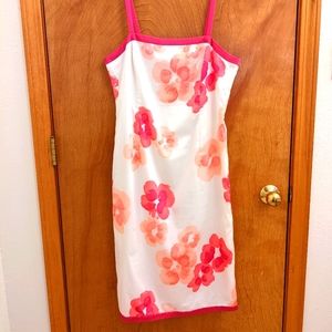 Ann Taylor dress, white with shades of pink magenta flowers, size 12 petite